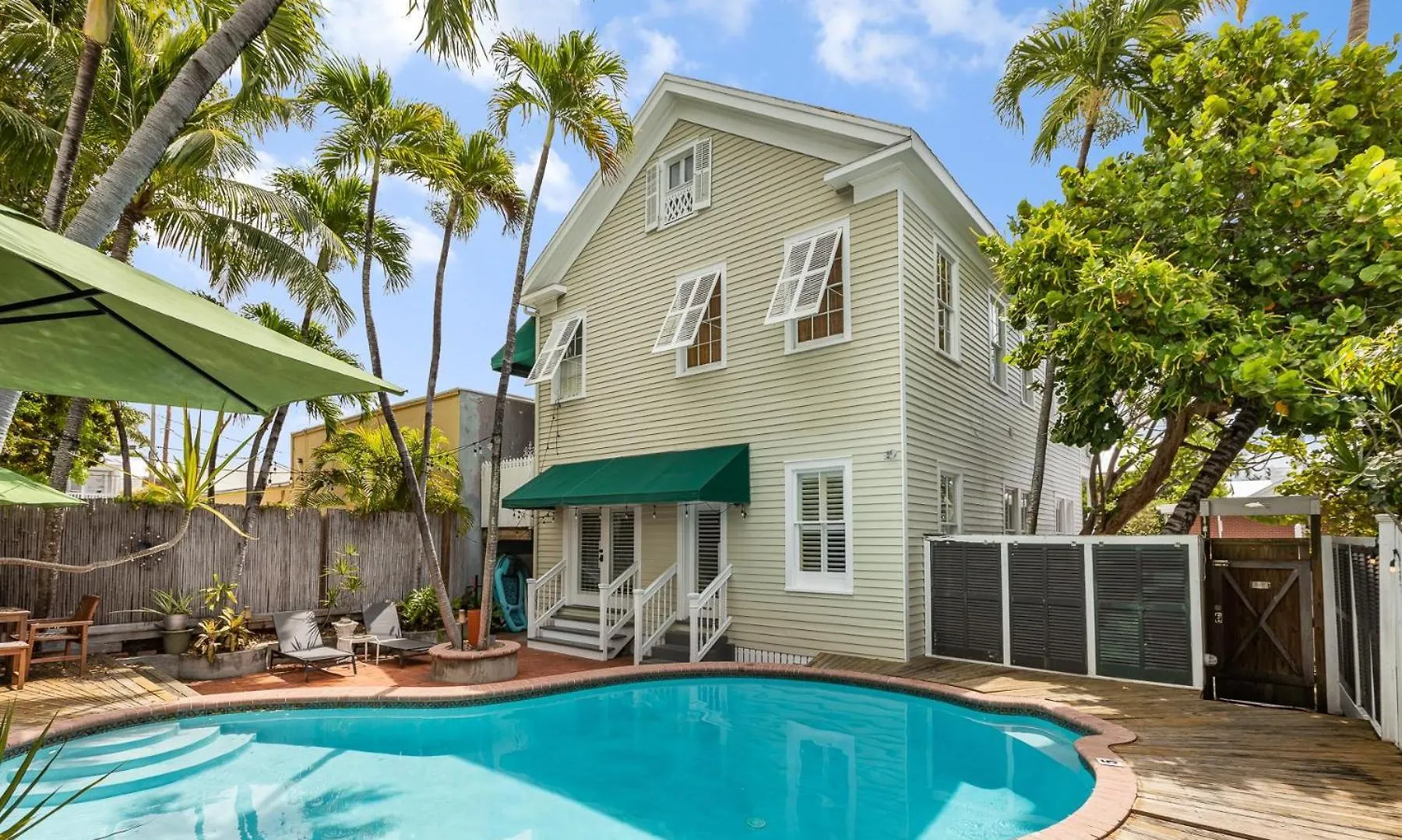 Island Pearls Villa Key West